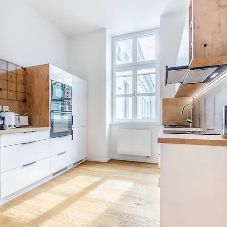Luxury Located In Nove Mesto In The Centre Of * פראג