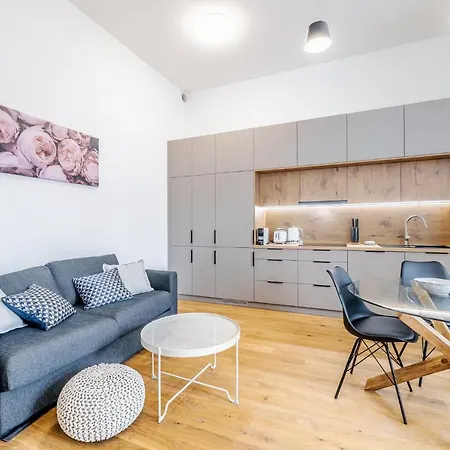 דירה Luxury Located In Nove Mesto In The Centre Of