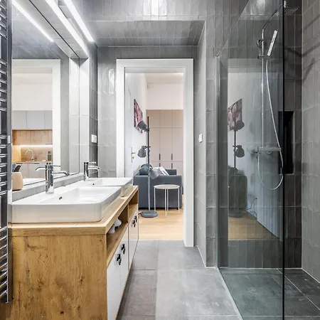 Luxury Located In Nove Mesto In The Centre Of דירה פראג