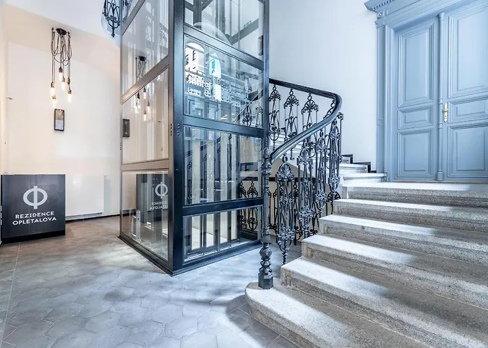 Luxury Located In Nove Mesto In The Centre Of Apartman