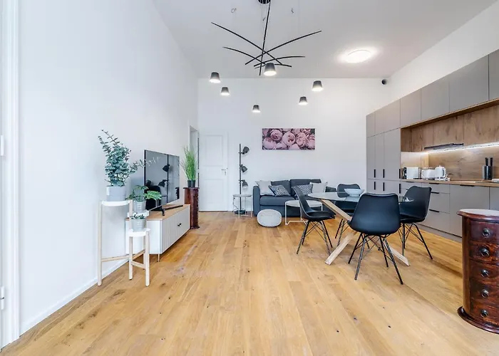 Luxury Located In Nove Mesto In The Centre Of Apartman