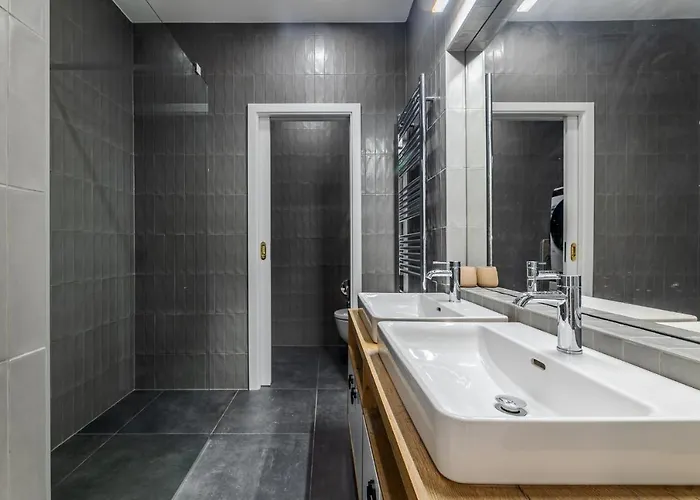 Luxury Located In Nove Mesto In The Centre Of Apartman
